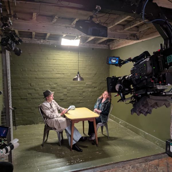 Live-Stream-1-600x600 Home