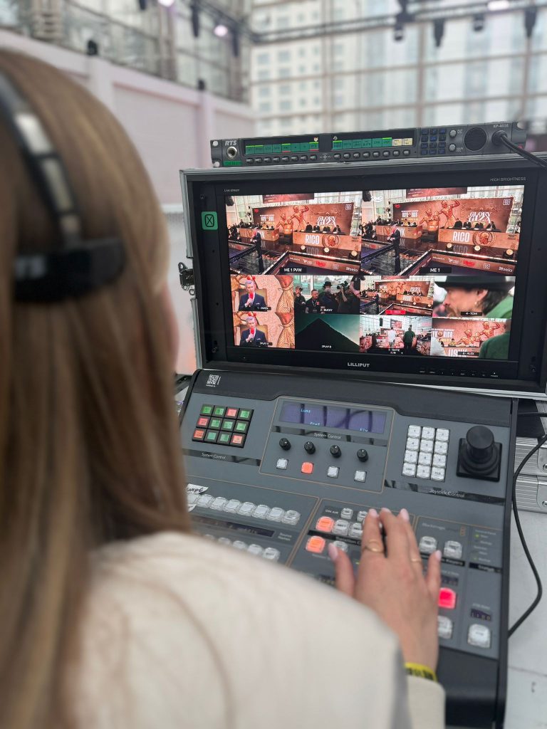 usyk3-768x1024 Usyk v Rico - Glory in Giza